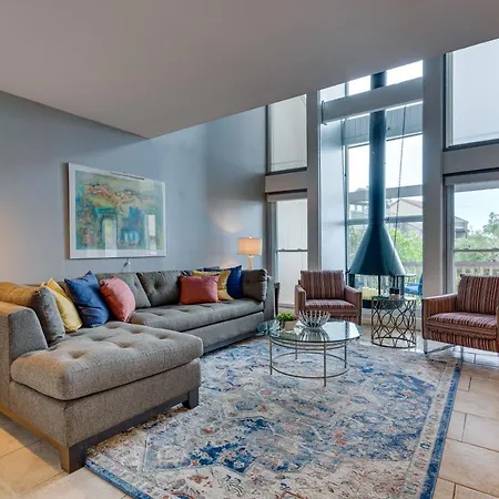 Modern Point Venture Vacation Rental With Deck!
